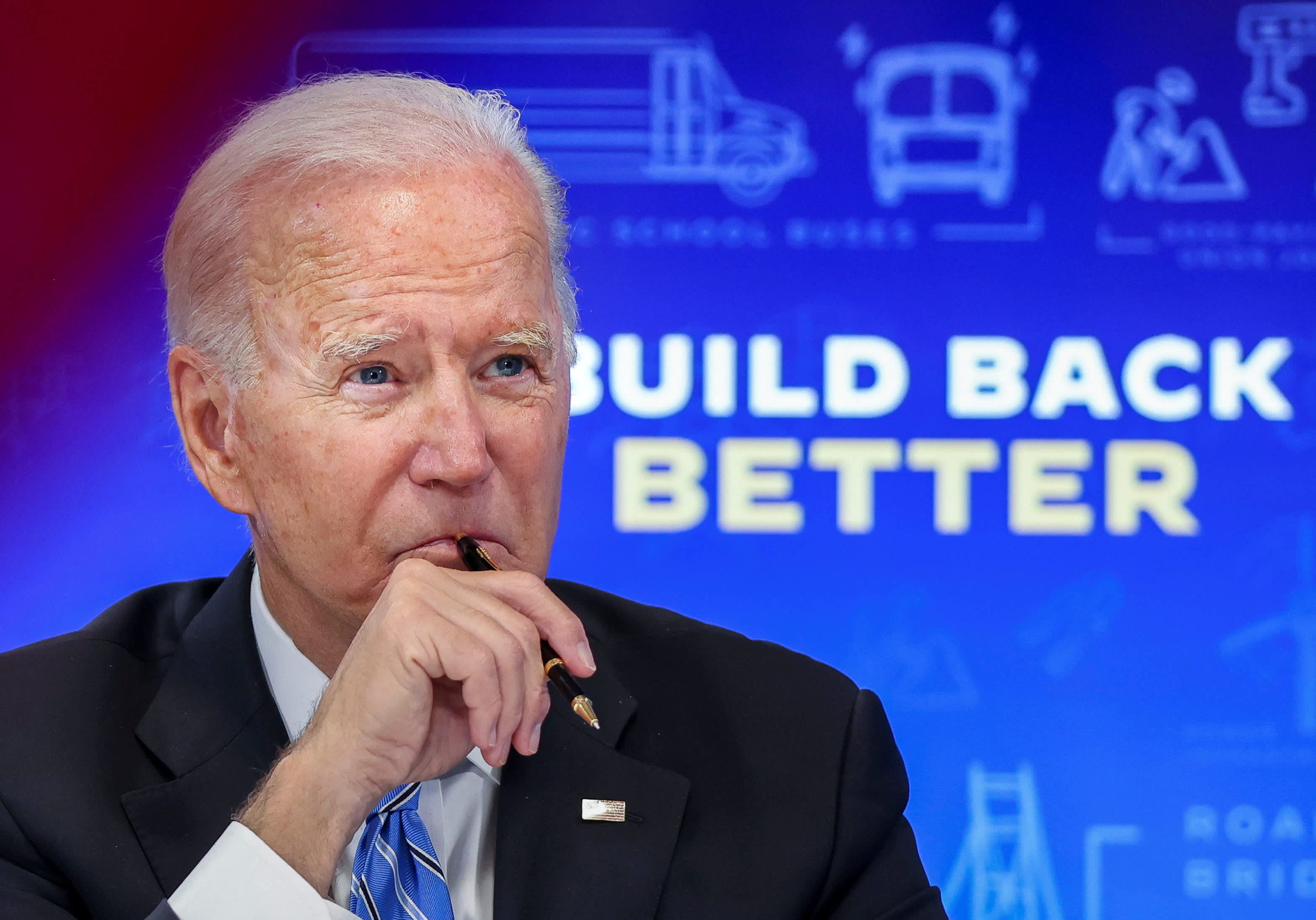 Joe Biden will meet with Joe Manchin, Kyrsten Sinema with Dems economic plans at stake