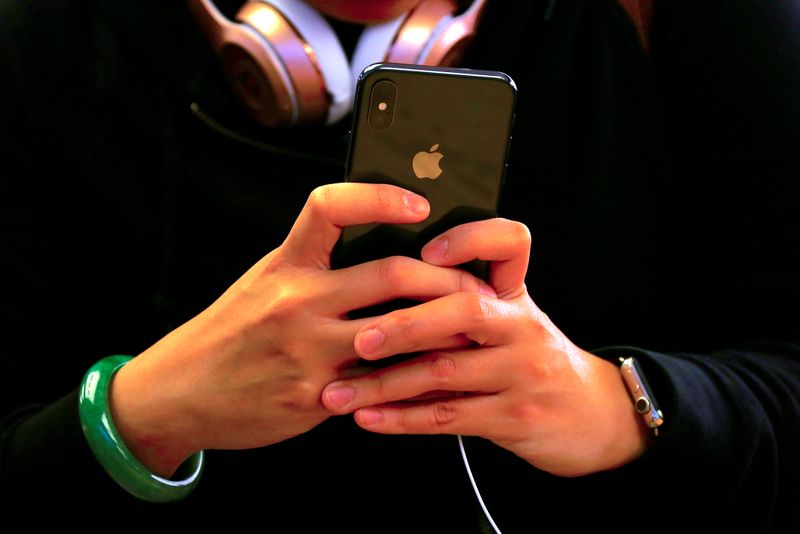 Australia's Commonwealth Bank mocks Apple's 'pro-competition' claim