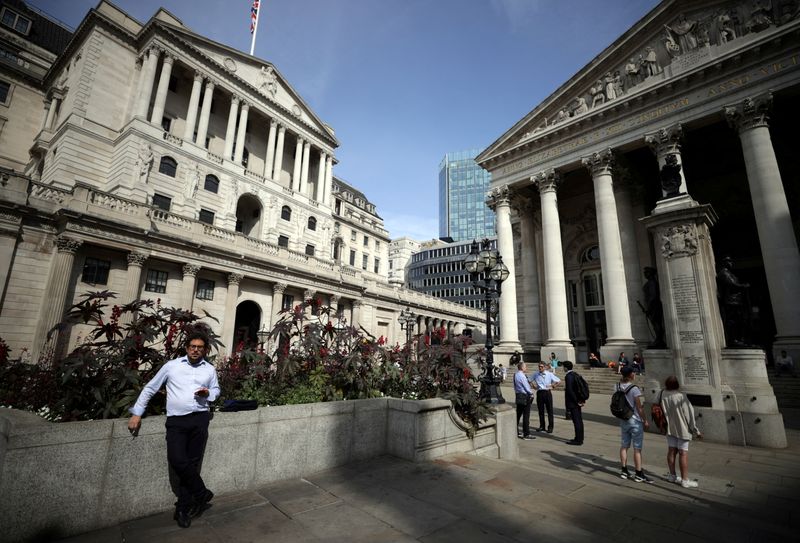 Bank of England keeps interest rate unchanged at 0.1%