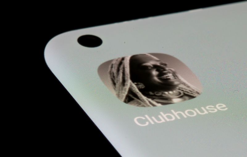 Clubhouse rolls out conversation replay and clip-sharing to drive growth
