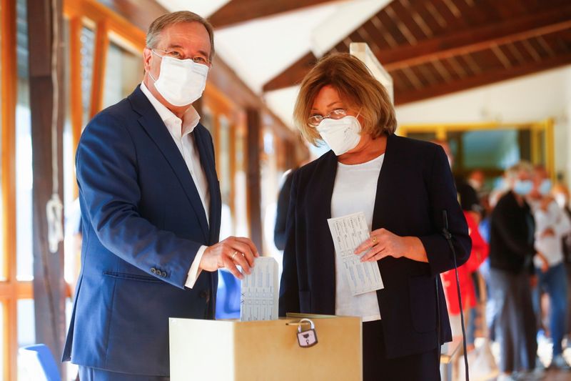 German conservative candidate makes voting blunder on election day