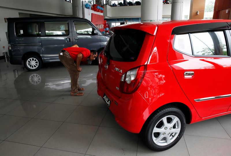 Indonesia reinstates temporary tax break for small-car sales