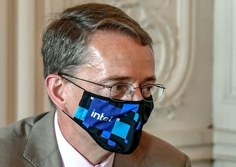 Intel chief plans to attend White House meeting on chip shortage