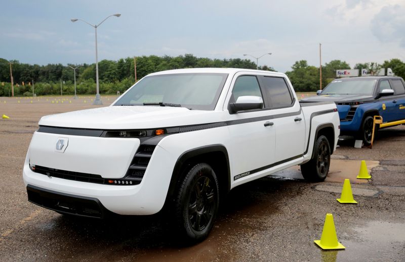 Lordstown Motors in talks to sell Ohio plant to Foxconn -Bloomberg