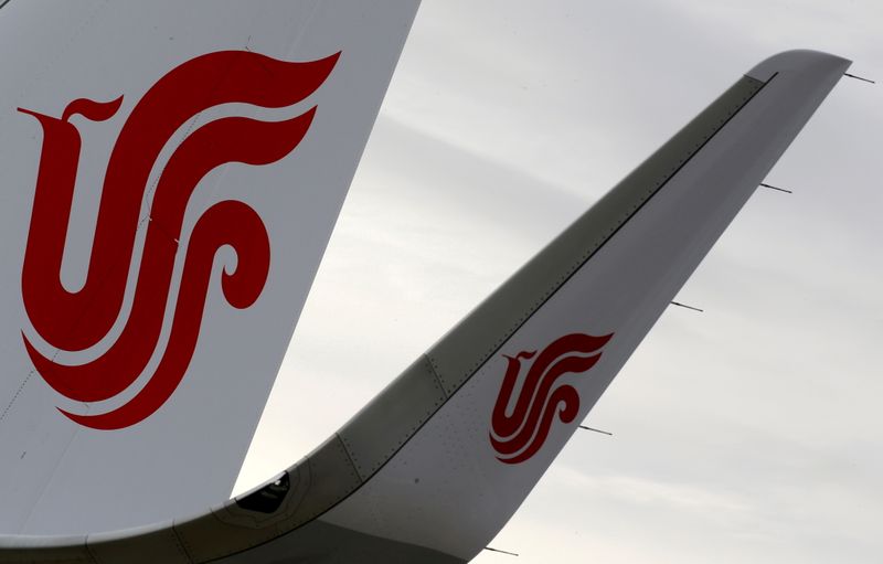 Airlines to cut int'l passenger flights to and from China for new season