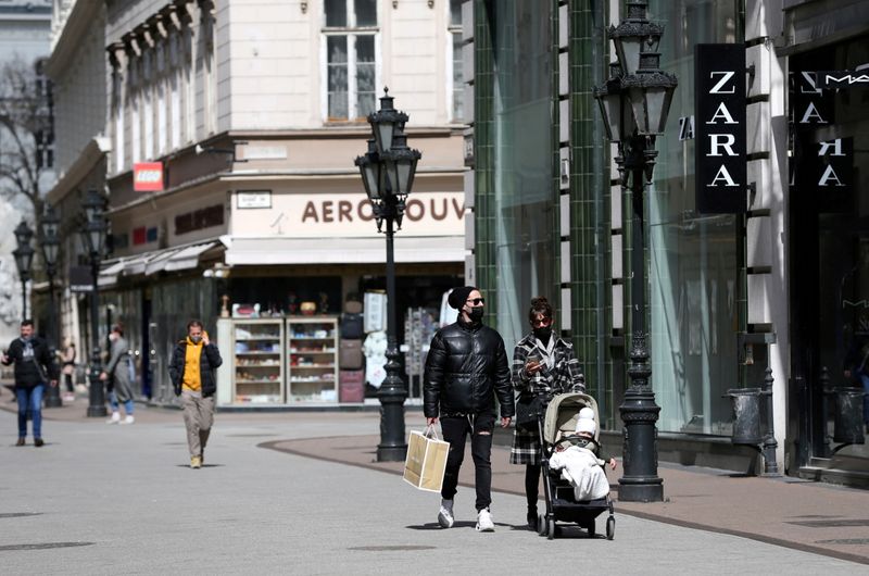 Analysis-Central banks and governments in eastern Europe at odds amid inflation
