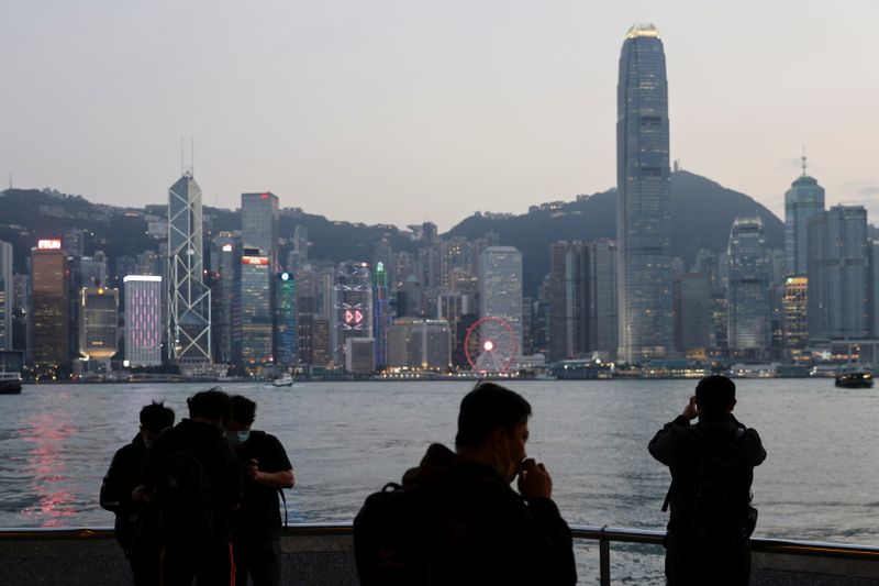 Analysts cut Asia's corporate earnings estimates on growth concerns