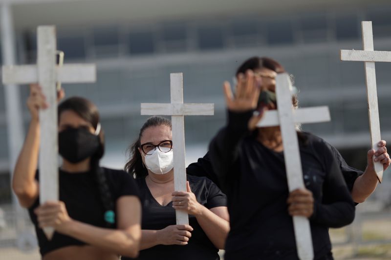 As Brazil nears 600,000 COVID-19 deaths, vaccines offer hope worst is over
