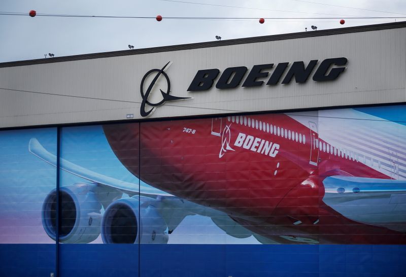 Boeing deals with new defect on 787 Dreamliner - WSJ
