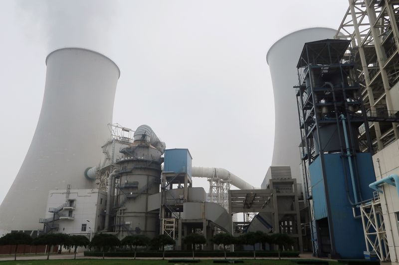 China coal hits record high amid tight supplies