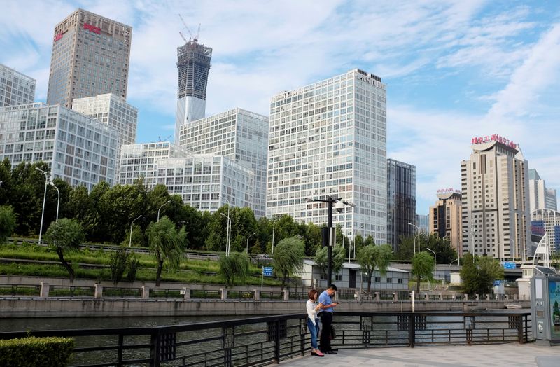 China proposes cutting items on negative list for market access