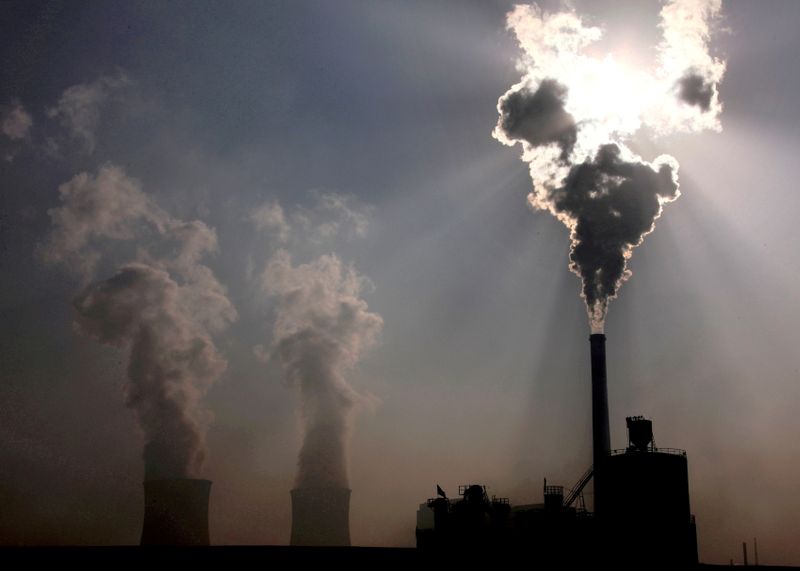 China's commodity prices tumble after planner mulls coal intervention