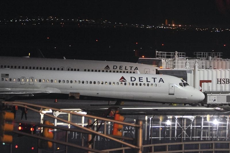 Airlines step up push to get U.S. to drop international COVID-19 testing rule -Breaking
