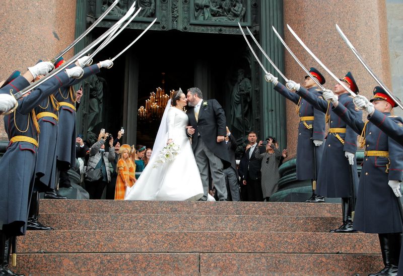 Descendant of tsars becomes first royal to marry in Russia since revolution
