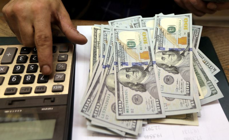 Dollar set to snap 5-week win but yen hits lowest in almost 3 years