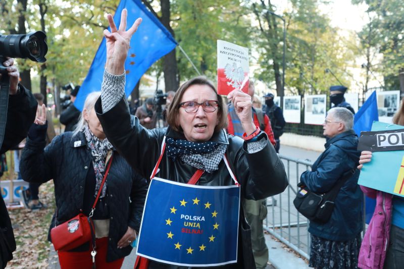 Factbox-Why Polish court ruling is a crisis for EU, and what might happen next