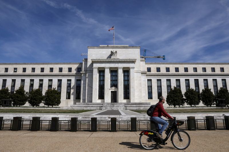 Fed ethics office encouraged months-long 'trading blackout' by officials last year - memo