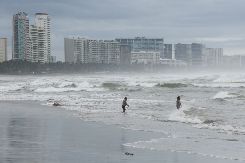 Hurricane Rick makes landfall on Mexico's Pacific coast