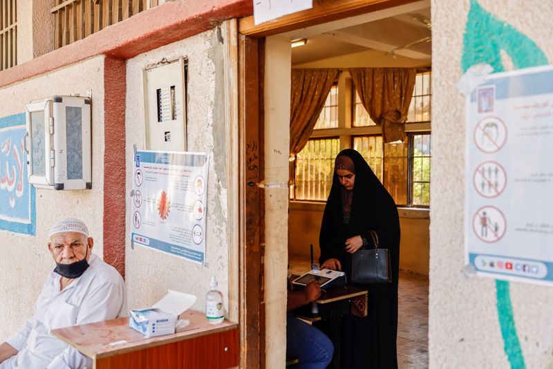 Iraqis vote in general election, a test for democratic system