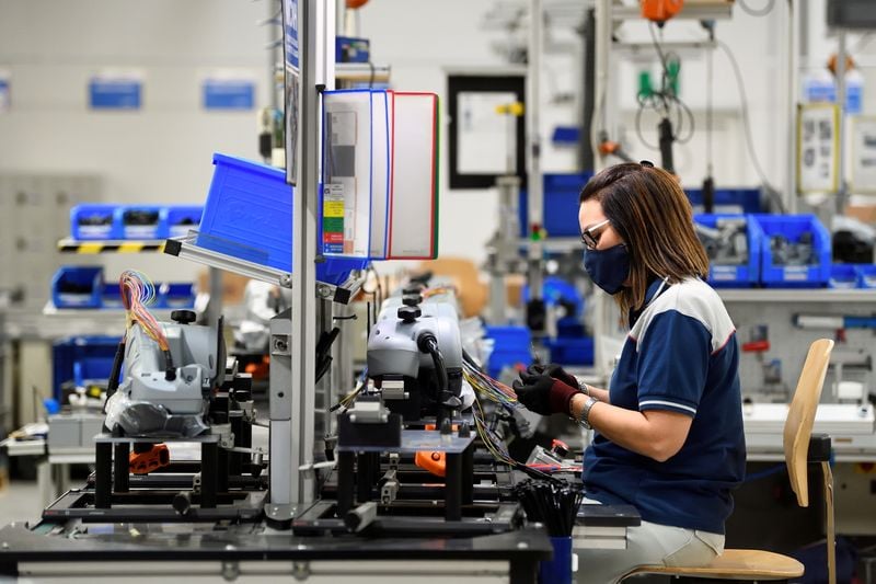 Italy's manufacturing growth eases slightly in Sept -PMI
