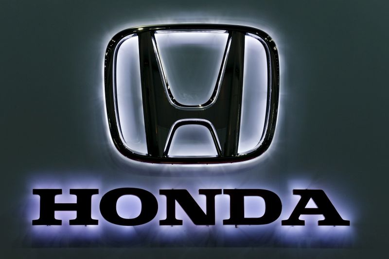 Japanese automakers' China car sales tumble in September