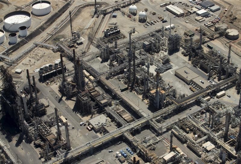 U.S. energy secretary urges companies to boost oil, gas output -Breaking