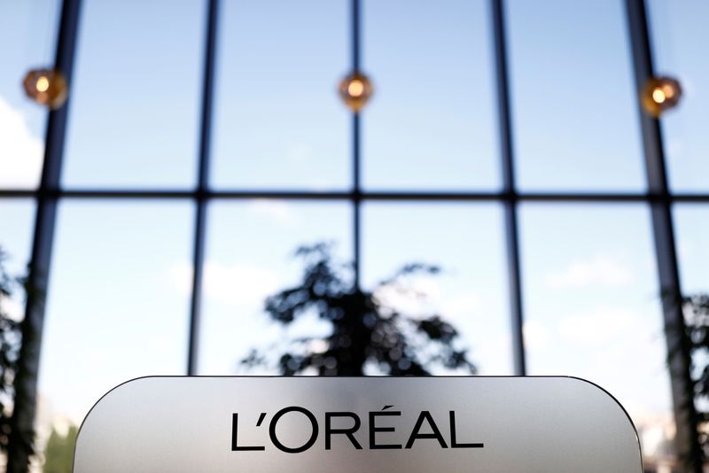 Luxury demand lifts L'Oreal's third-quarter sales