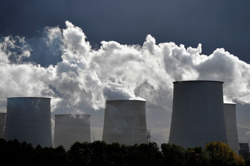 Rich nations acknowledge climate threat, as Pope, Pacific Islands urge action