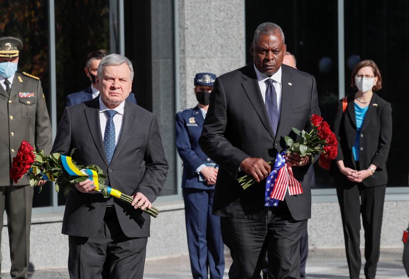 Russia is obstacle to peace in east Ukraine - U.S. Defence Secretary