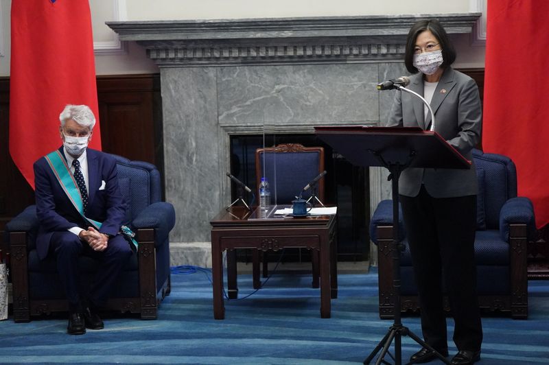 Taiwan does not seek military confrontation, says president