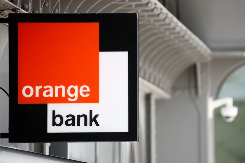 Telecoms company Orange to buy Groupama's stake in its online banking unit