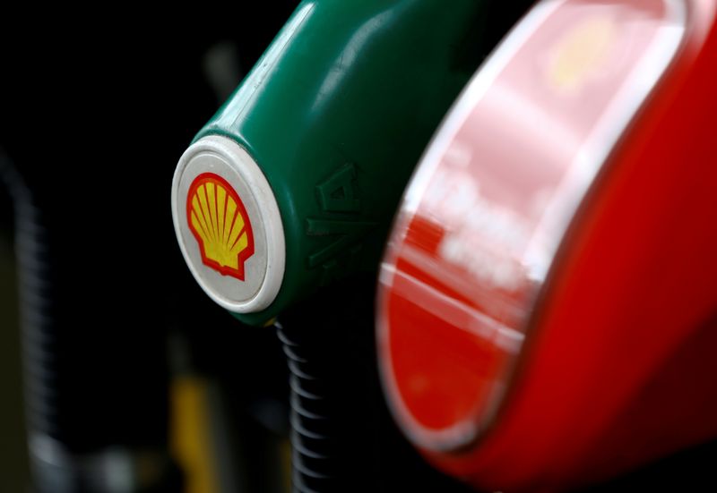 Third Point takes big stake in Shell, urges breakup - WSJ
