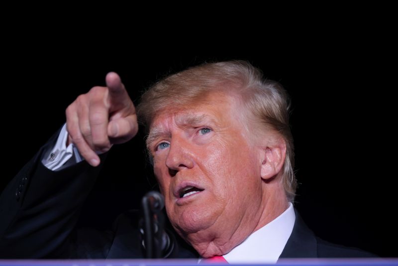 Trump asks Florida judge to force Twitter to restart his account - Bloomberg News