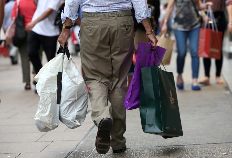 UK retail sales fall unexpectedly in September