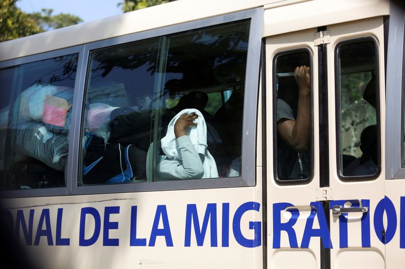 U.N. experts condemn U.S. expulsions of Haitian migrants
