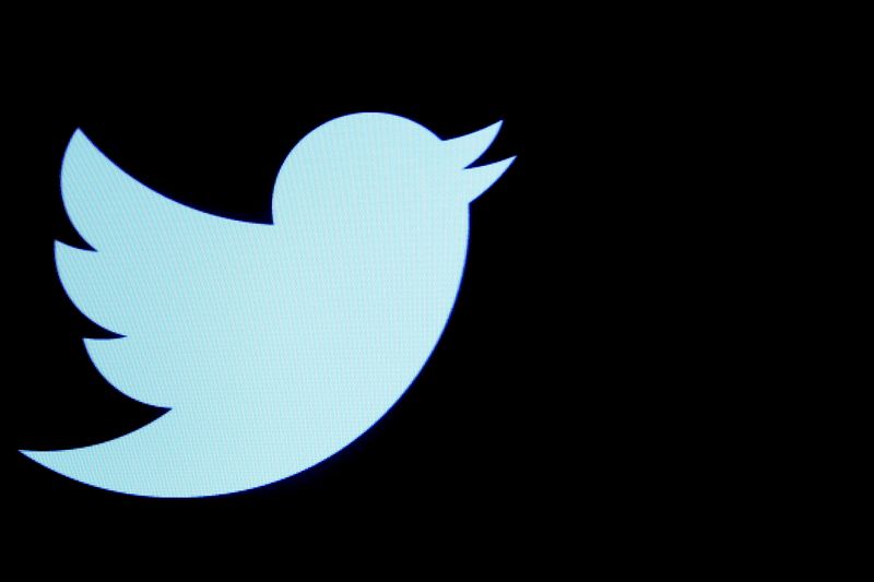 U.S. SEC obtains asset freeze to halt alleged penny stock scheme on Twitter