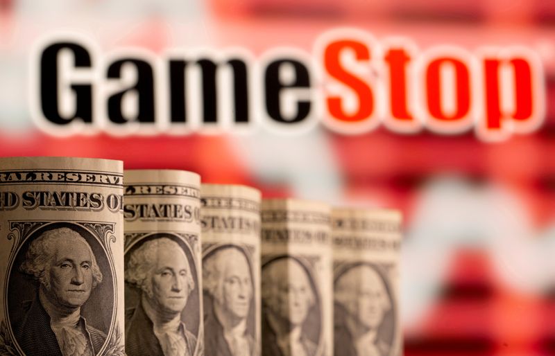 U.S. SEC praises equity market structure, absolves short sellers in GameStop report