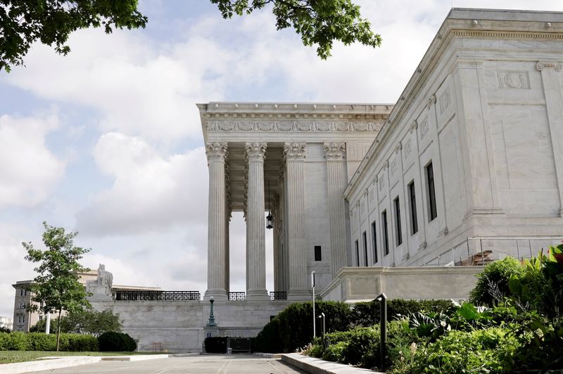 U.S. Supreme Court rebuffs New Jersey police shooting 'qualified immunity' case