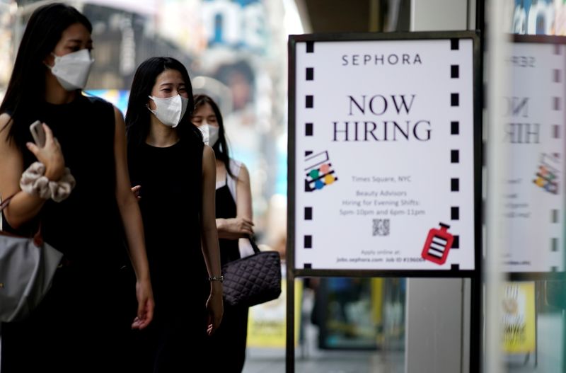U.S. job growth seen picking up after Delta setback