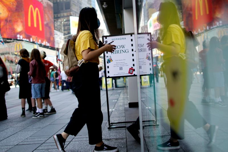 U.S. job growth slows sharply in September