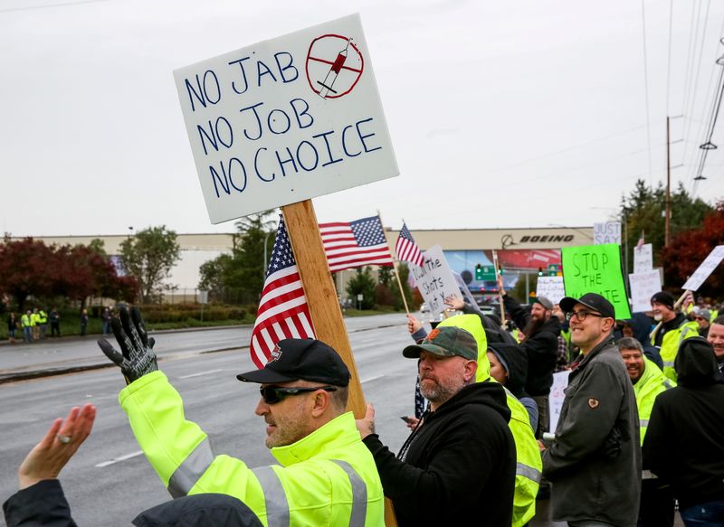 U.S. workers face layoffs as U.S COVID-19 vaccine mandates kick in