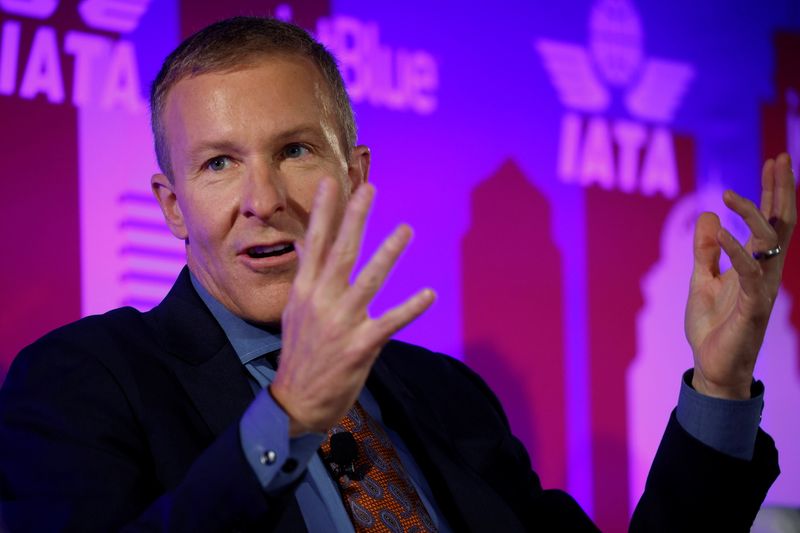 United Airlines CEO voices concern over jet fuel costs