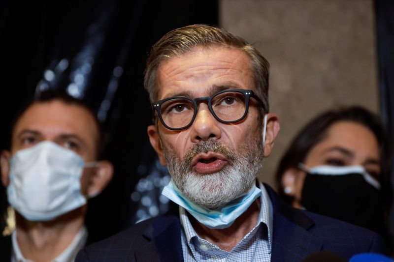 Venezuelan opposition urges government to resume suspended talks