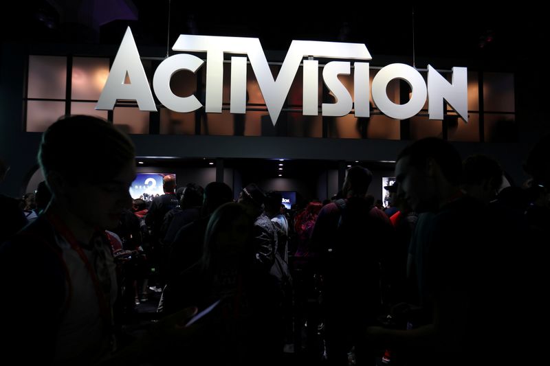 Activision shares fall on dismal holiday forecast, change in Blizzard leadership