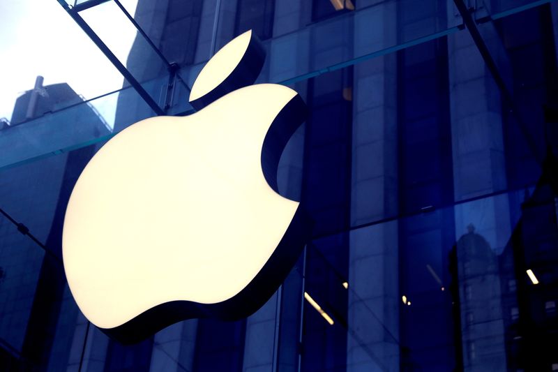 Apple warns Thai activists 