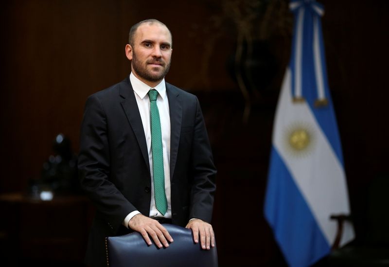 Argentina says to agree economic plan with IMF staff before sending it to congress
