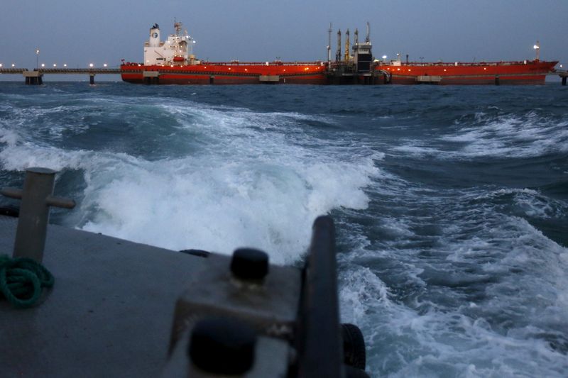 Countries agree to create green shipping lanes in pursuit of zero carbon