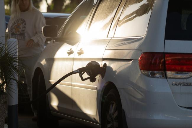 Democrats Press Biden to Consider Oil Export Ban, SPR Release