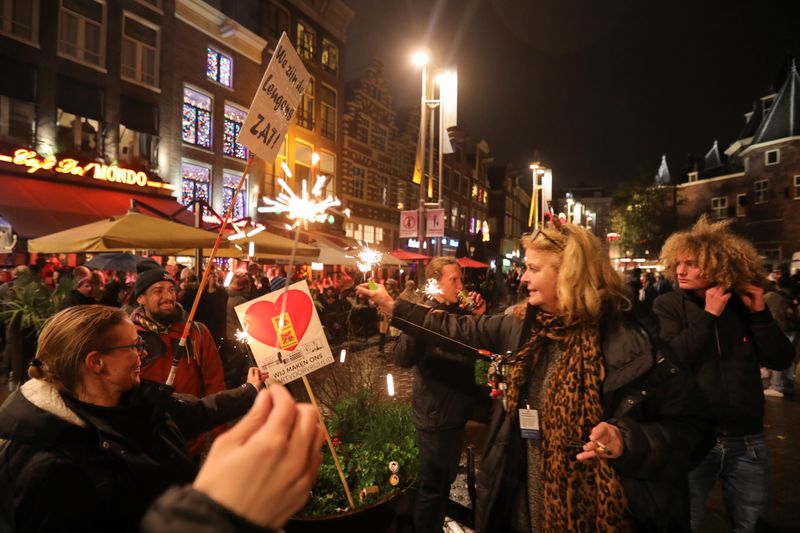 Dutch police detain dozens in a second night of COVID-19 rioting