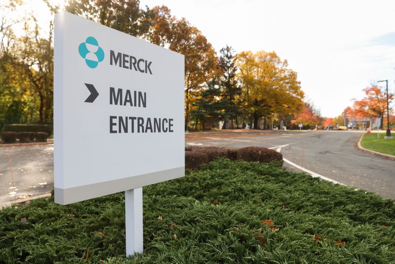EU drug regulator aims to conclude Merck COVID-19 antiviral pill approval by the end of 2021